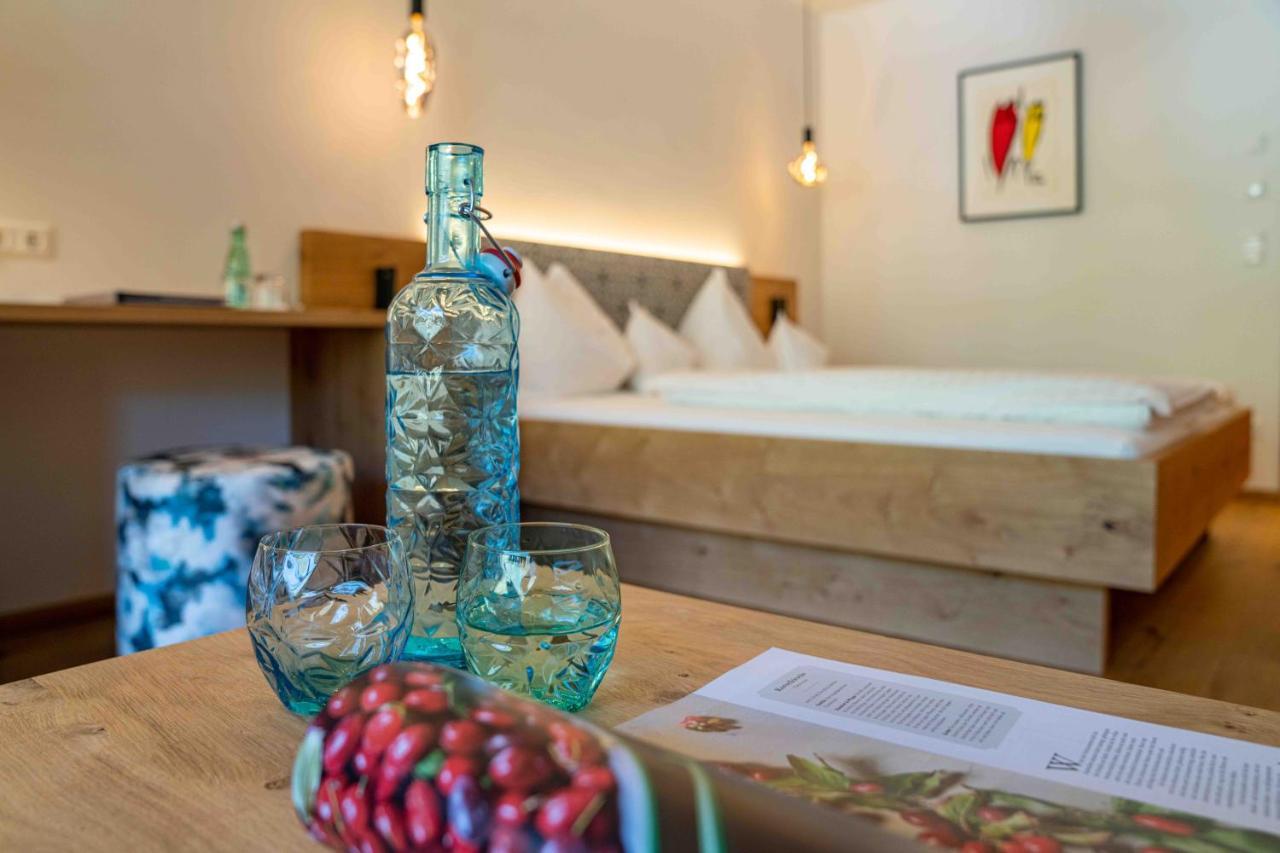 Das Leonhard - Naturparkhotel Am ไวส์เซินซี ภายนอก รูปภาพ