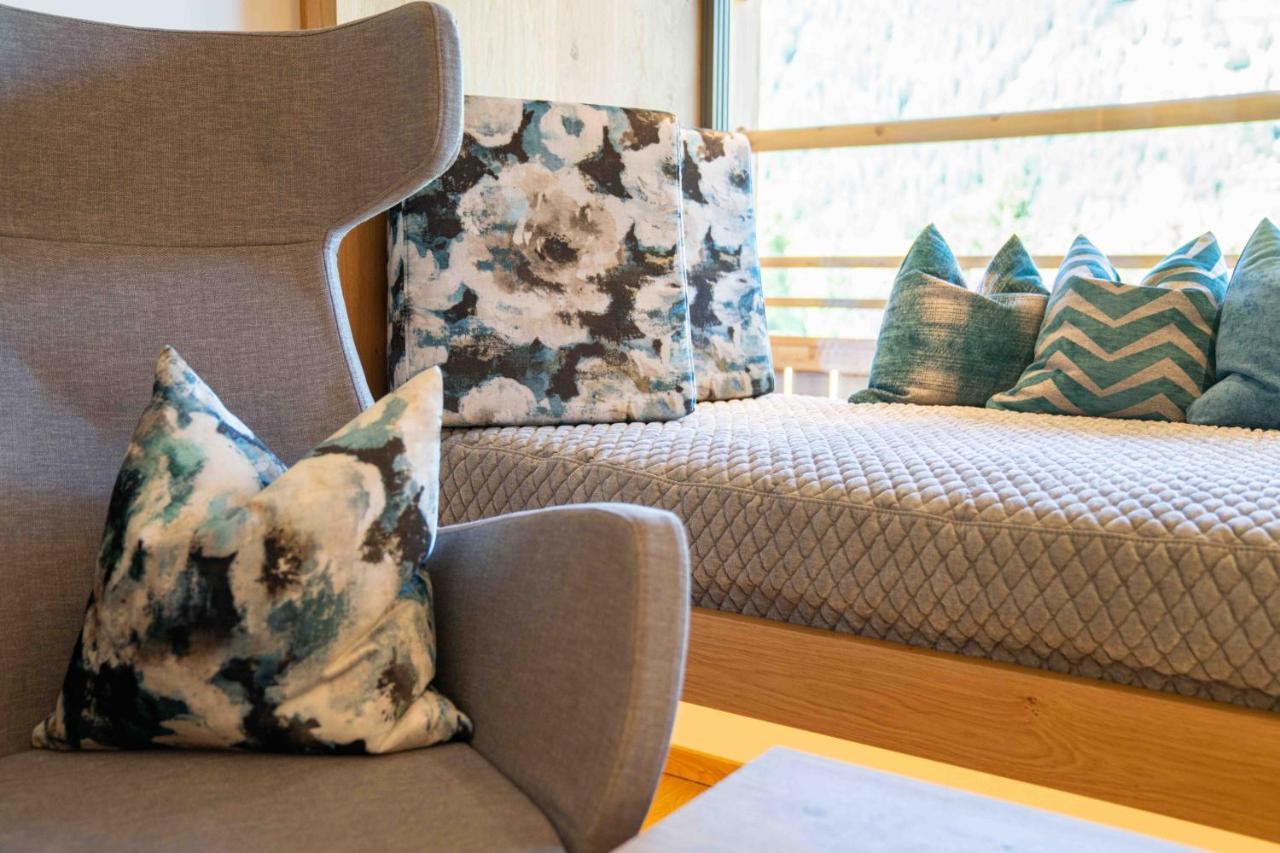 Das Leonhard - Naturparkhotel Am ไวส์เซินซี ภายนอก รูปภาพ